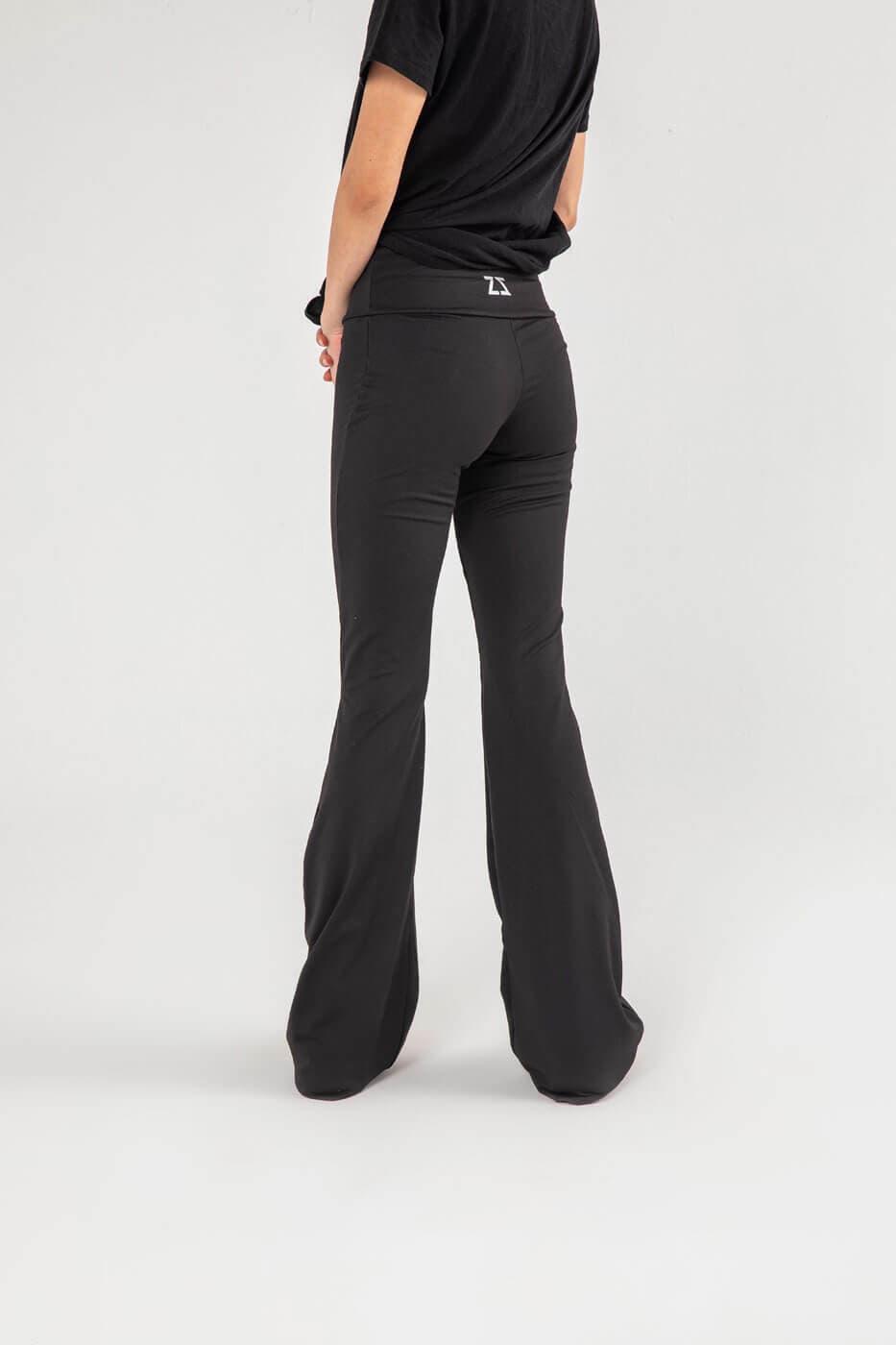 The Yoga Pants C gall