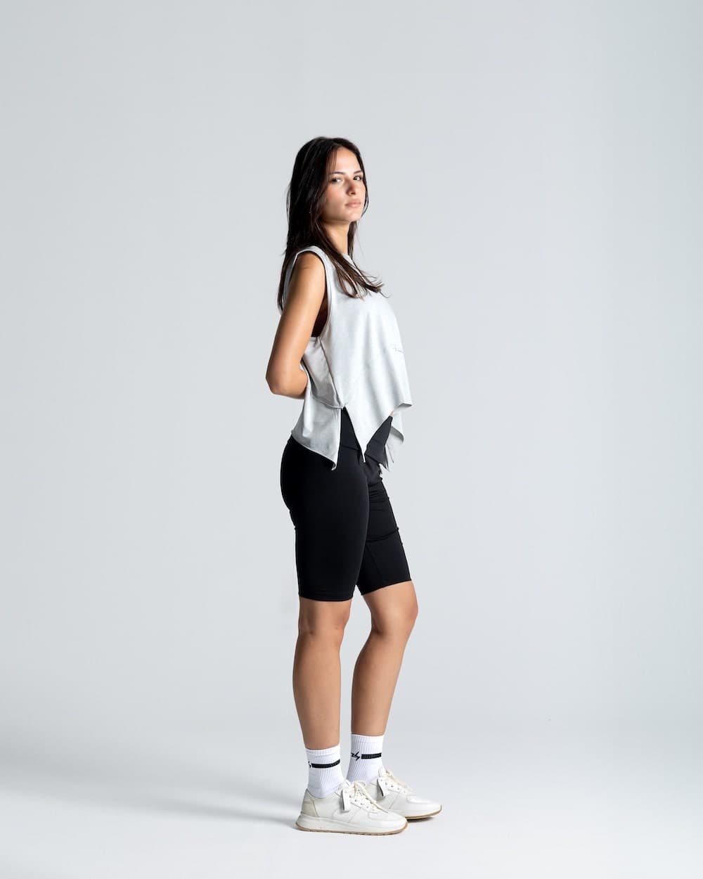 izzy apparel women min