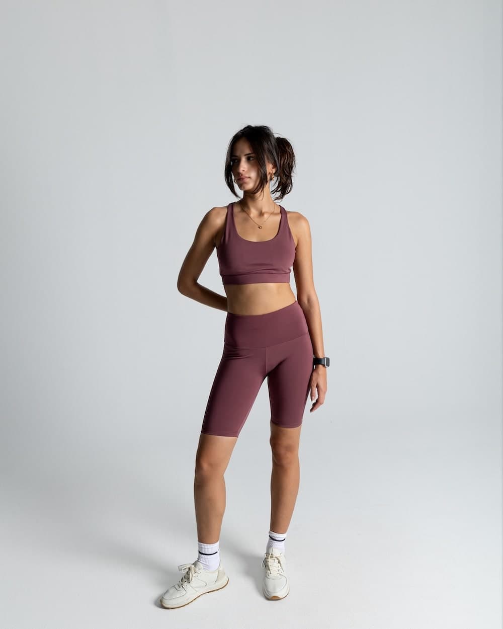 izzy apparel women min