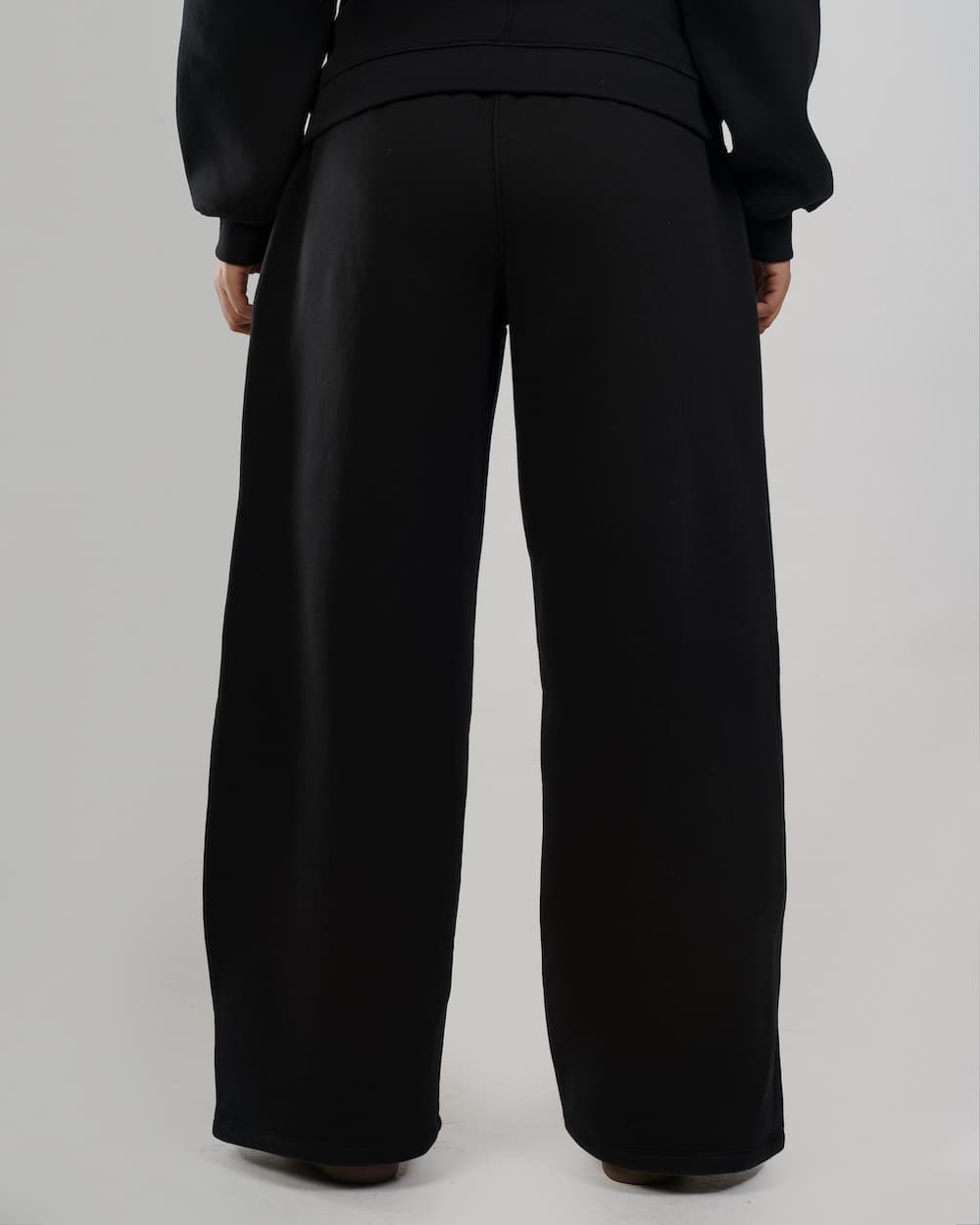 black pants women