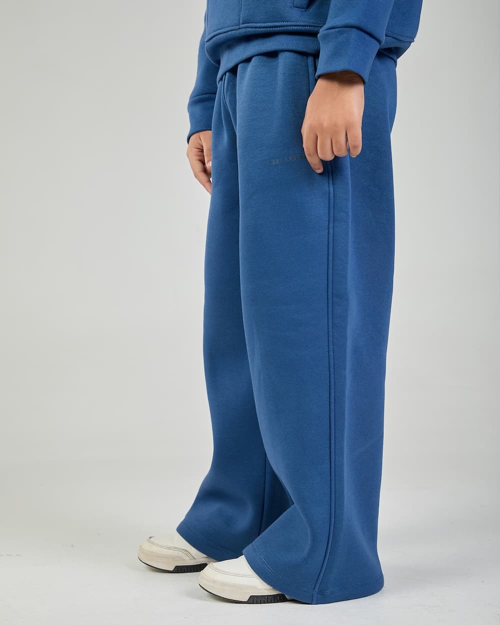 blue pants boys