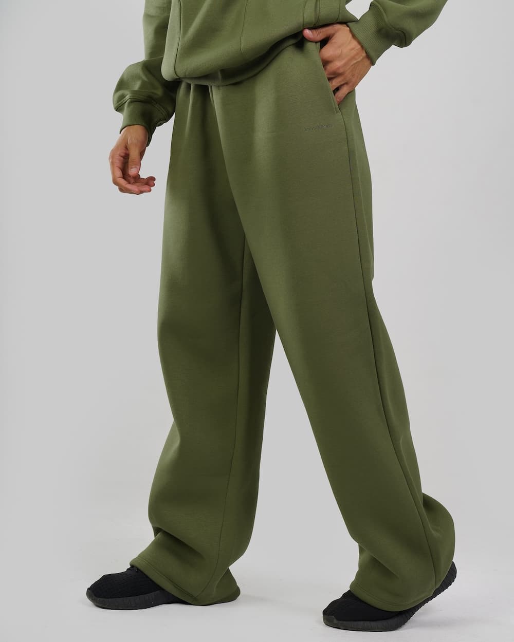 olive pants men