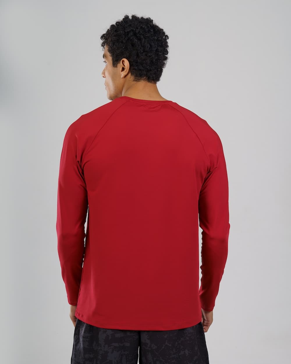 red tshirt men