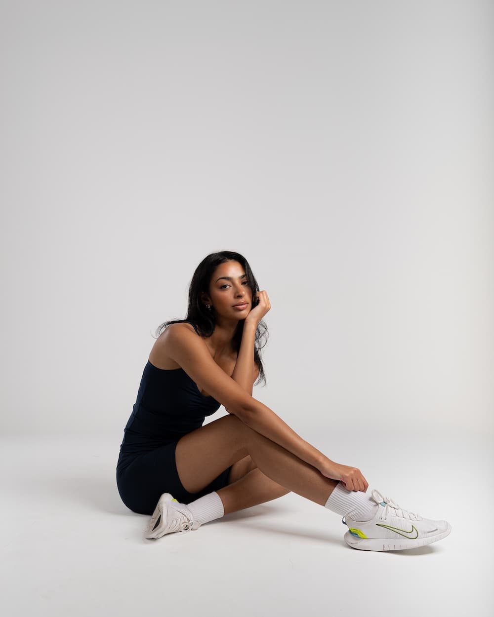 S L